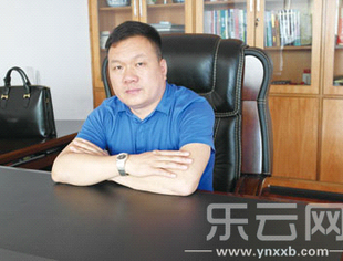 王大馀勤能补拙 夹缝中也能起舞