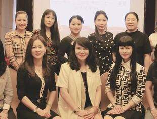 云南省温州商会妇女联合会成功举办“百年华诞展风华、砥砺前行续初心”联谊活动