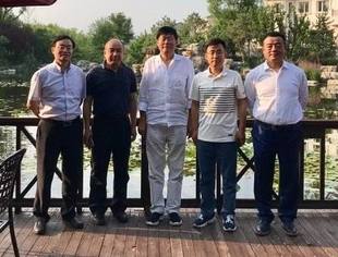 省驻京办主任走访看望省商会领导