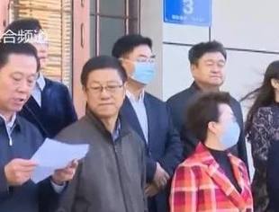 鹤岗综合新闻报道朱宏伟向鹤岗捐赠防疫口罩