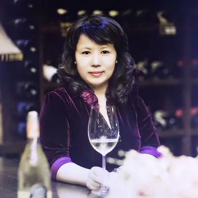 王丽.jpg