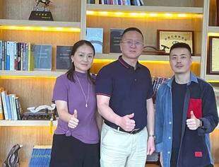 商会张开联会长拜见成都BOSS商学负责人李成宏先生