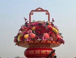 理事风采：副会长张郁芹参加烈士纪念日广场献花活动