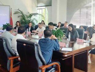 老挝境内外投资项目运营管理研修班到云南省四川商会座谈交流