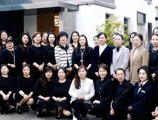 云南省四川商会妇女联合会授牌仪式圆满举行