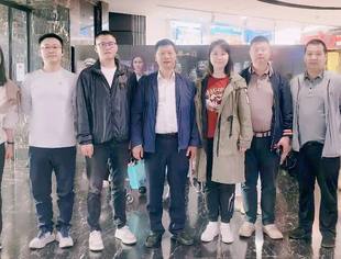 云南省四川商会党支部参加省工商联机关第一党支部十月份主题党日活动