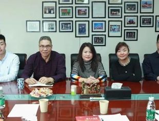 会企走访 | 商会秘书处陪同北京京华公益事业基金会秘书长苏春芳到访我会常务副会长吴彦达企业——北京德道传媒有限公司