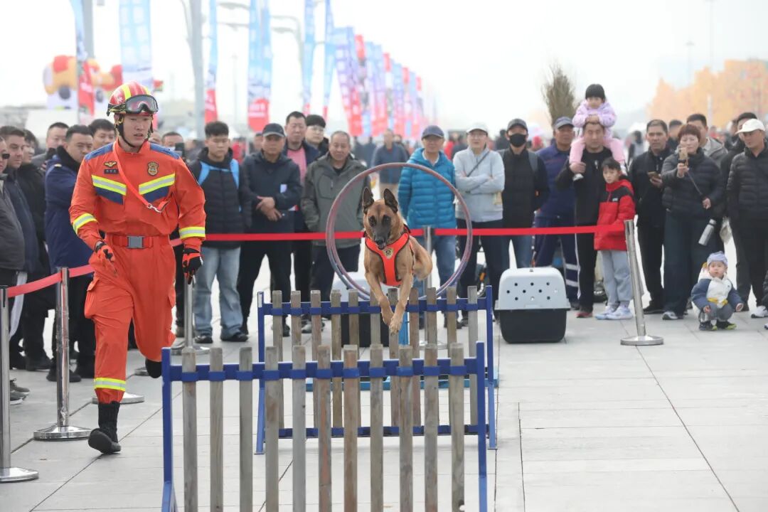 北京市全面启动2025年度消防宣传月活动1