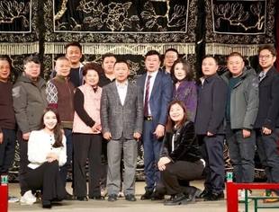 会务动态丨我会会长办公会在副会长吴邦巧鼎力支持下,于北京正乙祠戏楼顺利召开