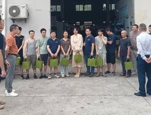 情系桑梓 夏送清凉——资阳市驻上海农民工工作站慰问在沪资阳籍工友