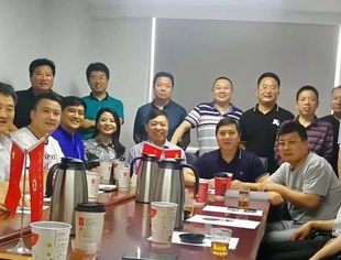 【商会动态】我会召开2019年第一届一次会长办公会议