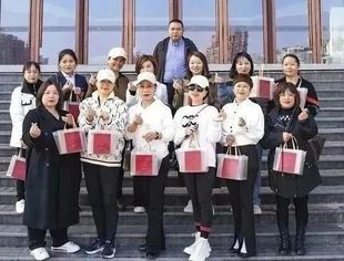 温州市重庆商会党支部联合工会委员会女职委举办“三八女神节”主题活动