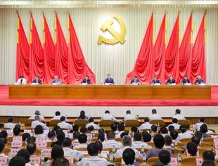 温州市重庆商会会长刘小林参加温州市委十三届八次全体（扩大）会议