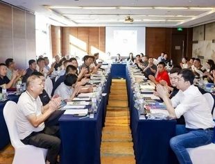 【商会通讯】“同饮黄河之水 共叙山蒙海誓”——2024鄂尔多斯市农牧业精深加工和产销对接专项招商引资恳谈活动在青岛成功举办