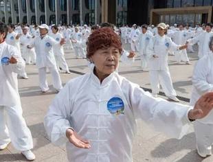 【商会通讯】山东省内蒙古商会副会长单位承办2025青岛万人太极拳展演活动，以文旅体融合之力激活传统文化新活力