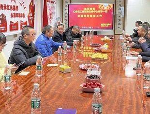 仁寿县工商联和住保中心领导一行 来渝指导商会工作
