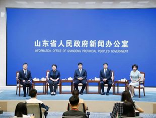 【会长动态】商会常务会长、万达集团党委书记、董事局主席尚吉永出席省政府新闻办“推动民营经济高质量发展”民营企业家记者见面会