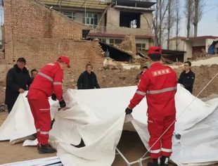 【会长动态】商会副会长、康世环保科技集团有限公司董事长康望标带救援队奔赴震中