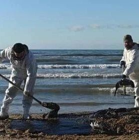 【国际新闻】俄罗斯将油轮燃油泄漏列为联邦级紧急情况