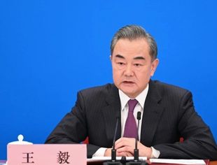 88分钟23个问题，外长王毅答问精摘版来了
