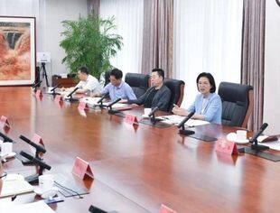 商会监事长许泽玮受邀参加全国工商联民营企业家座谈会 学习贯彻党的二十届三中全会精神