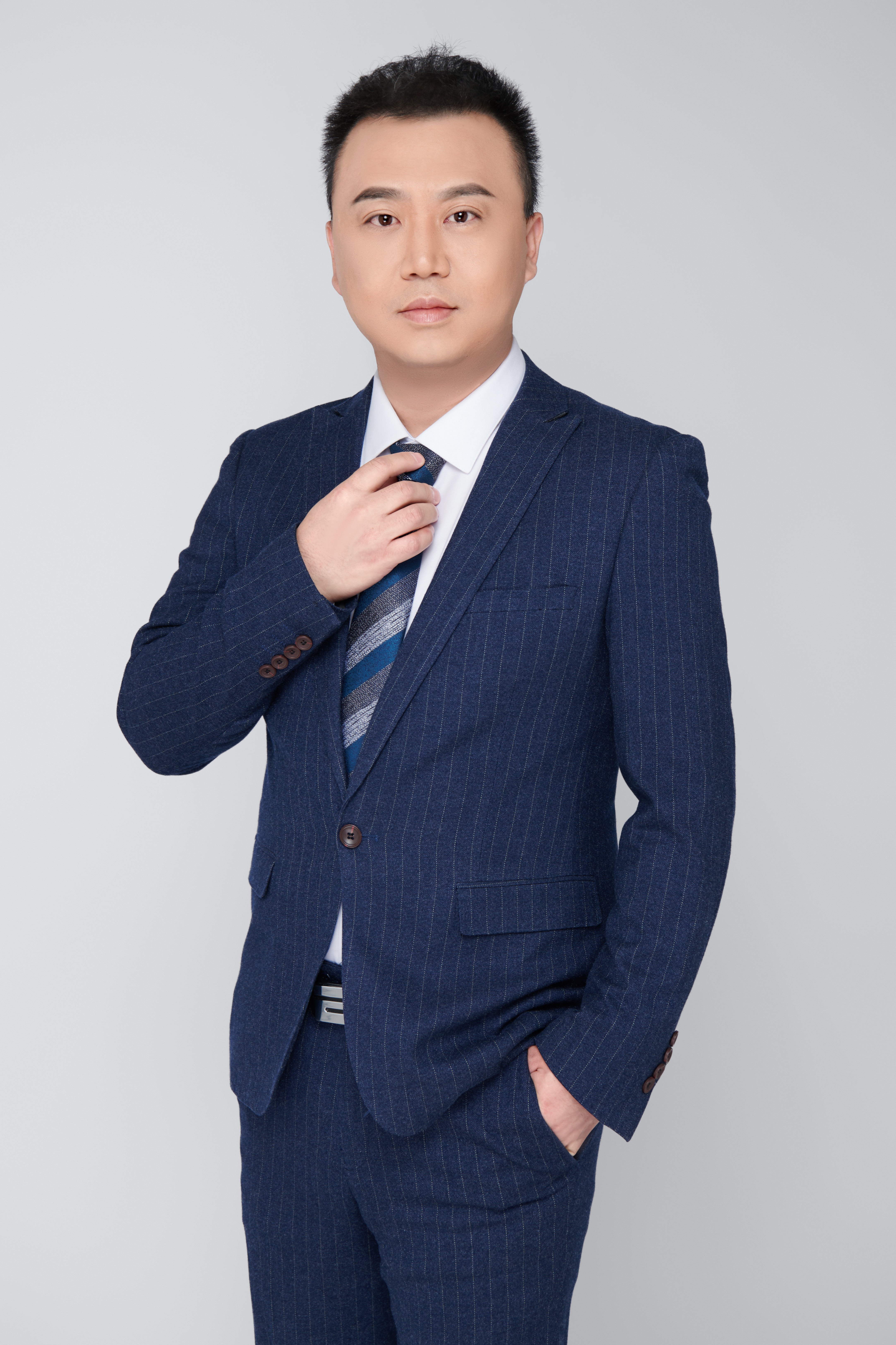 隗建华