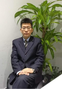 谢卫东