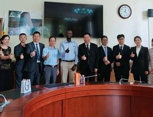 中国民营经济国际合作商会应邀拜访津巴布韦驻华使馆