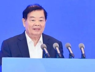 第七届全国青年企业家大会丨曹德旺：传承与创新皆缘起本心自律