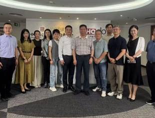 商会动态丨商会副会长到会指导秘书处开展人工智能实践与应用培训