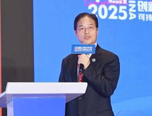 会领导动态丨【2025复材大会】不出海就出局？中国企业全球化的破局之道与风险密码