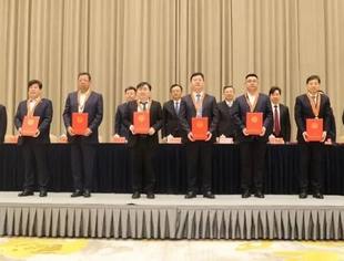 会领导动态丨商会副会长江楠荣获第八届江苏省非公有制经济人士“优秀中国特色社会主义事业建设者”称号