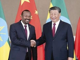习近平会见埃塞俄比亚总理阿比