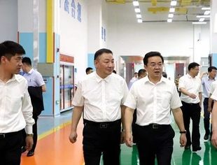【会员动态】浙江省人民政府副省长高兴夫赴嘉兴富通集团开展“走亲连心三服务”活动