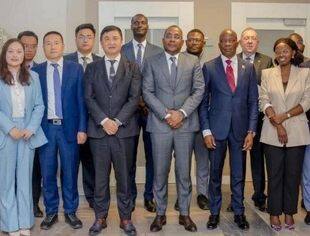 会员动态丨中非民间商会常务会长郑纲一行拜访工贸部和安中商会
