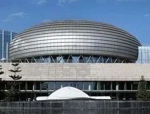以更多实实在在的成果造福28亿多中非人民——习近平主席向第38届非洲联盟峰会致贺电引发热烈反响