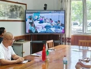 塔那那利佛大学孔子学院与马达加斯加鹿王集团（KDC）举行校企合作会议