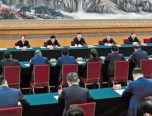习近平：坚持和落实“两个毫不动摇”
