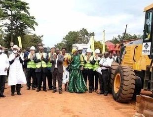 中企承建乌干达公路升级项目开工