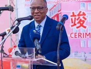 中国援佛得角医院产科大楼项目举行移交仪式