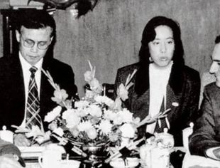 【川商·学四史】第27期--国防、外交的调整和“一国两制”的提出（二）外交政策的调整