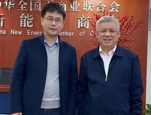 【钙钛矿】曾少军秘书长与极电光能副总裁姜伟龙博士会谈