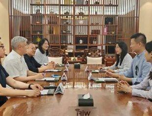 【日出东方】曾少军秘书长一行拜访徐新建常务会长