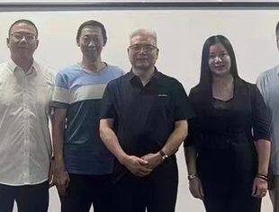 商会秘书长陈维秀一行走访常务理事单位——北京长宏企鹅公司