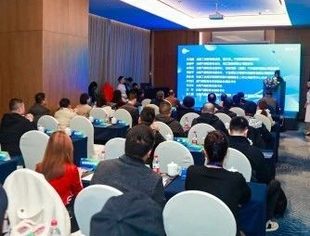 新能源汽车（产业）服务专委会成立大会圆满召开，为新能源企业提供转型赋能