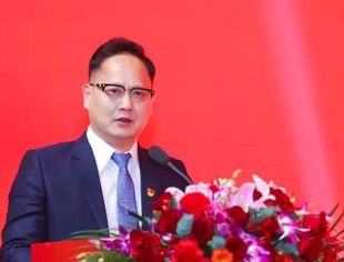 上海万超汽车天窗有限公司2024年度总结表彰暨2025年迎新年会盛大举办