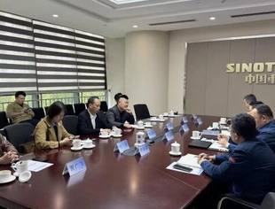 商会副会长林定海到中国重汽商讨海外业务合作