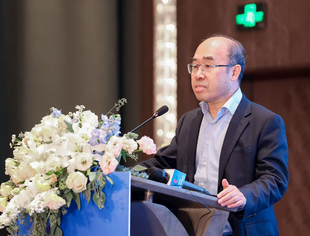 国家信息中心 徐长明:《汽车产业发展趋势》主题演讲