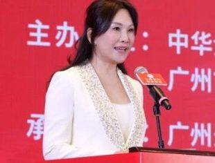【会领导风采】翟美卿常务会长主持粤港澳商会产业协作广州交流会暨第135届广交会工商界座谈会