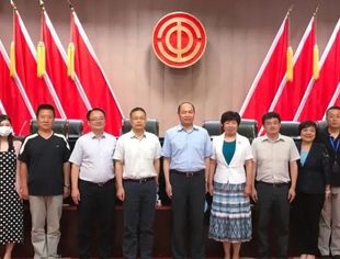 全联并购公会副秘书长、党办主任陈四红同志当选全国工商联直属工会第一届委员会委员